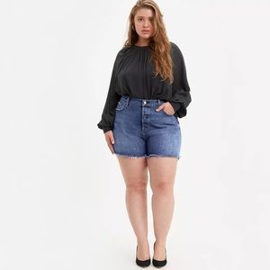 LEVI'S 501 ORIGINAL High Rise Medium Wash Denim Shorts Plus Size 16W